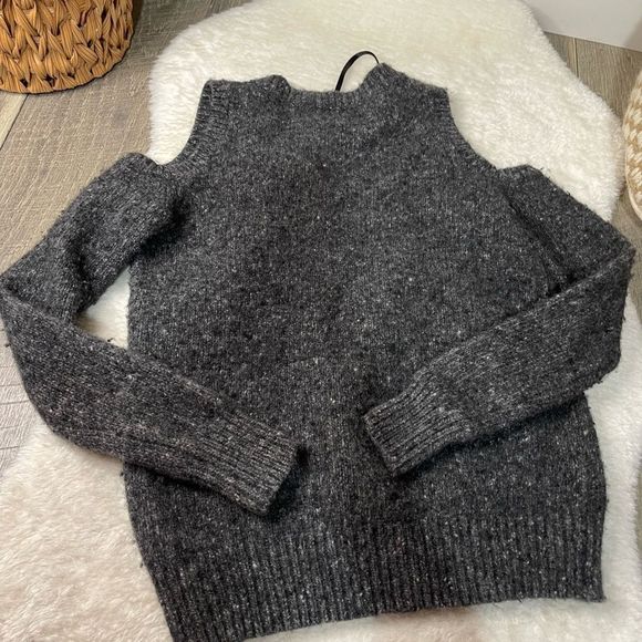 Rebecca Minkoff Grey Page Vneck Cold Shoulder Sweater Merino Wool Alpaca Blend - Picture 8 of 8